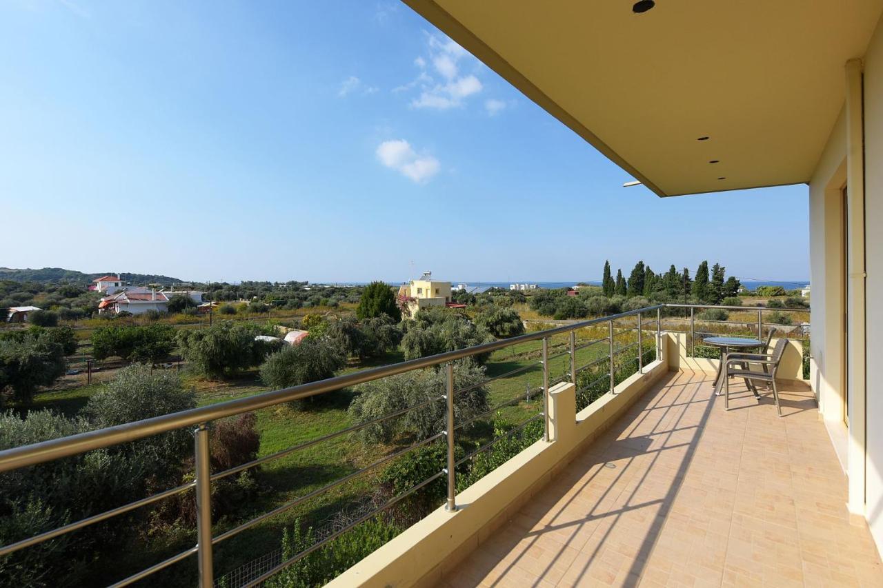 Stelia Luxury Apartments Kalavárda エクステリア 写真