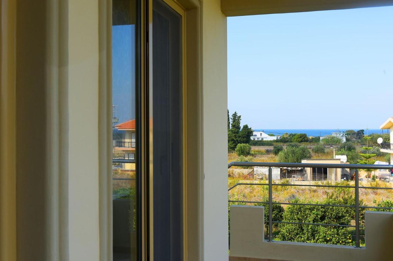 Stelia Luxury Apartments Kalavárda エクステリア 写真