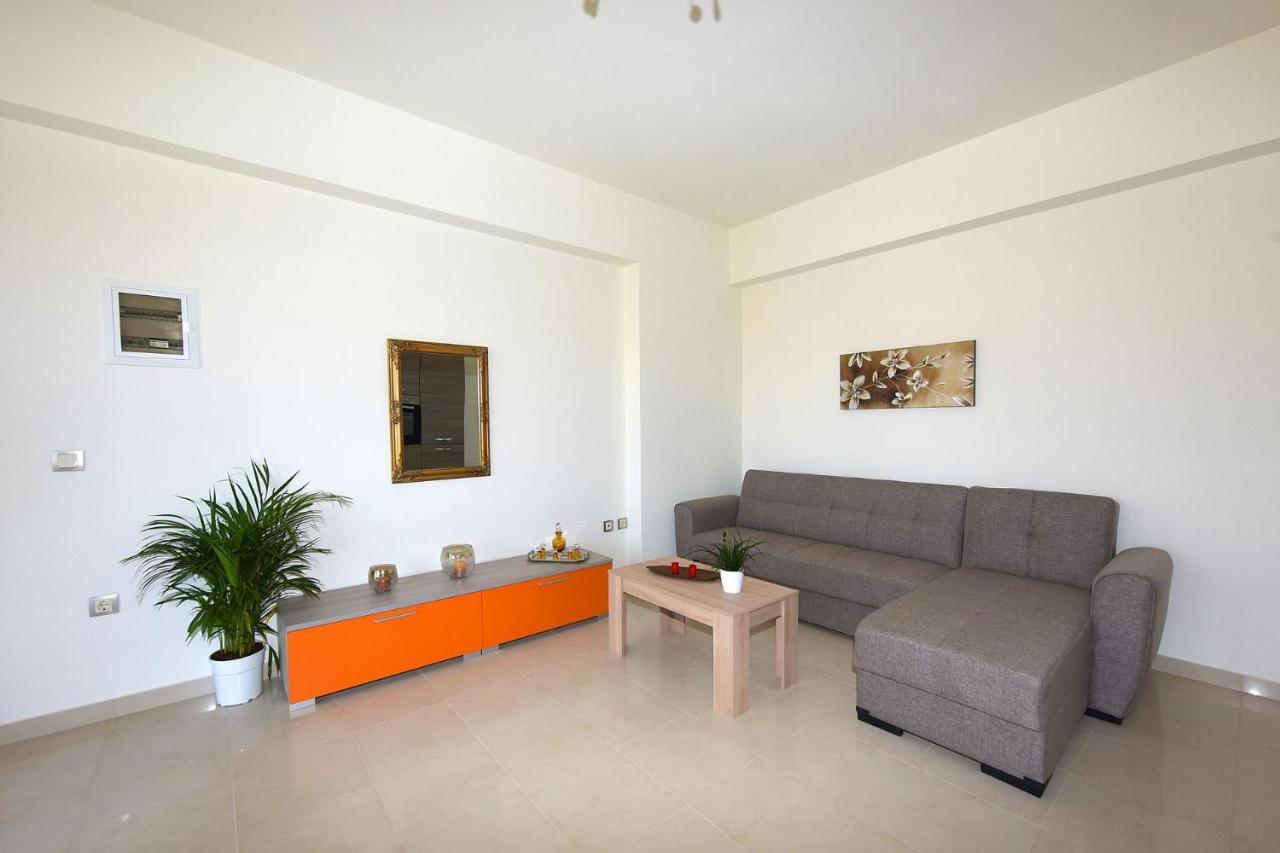 Stelia Luxury Apartments Kalavárda エクステリア 写真