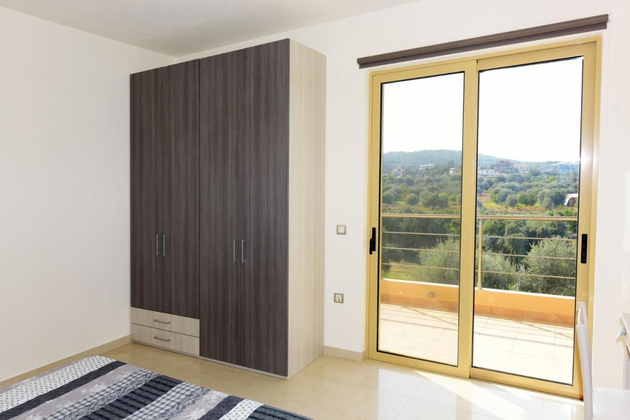 Stelia Luxury Apartments Kalavárda エクステリア 写真