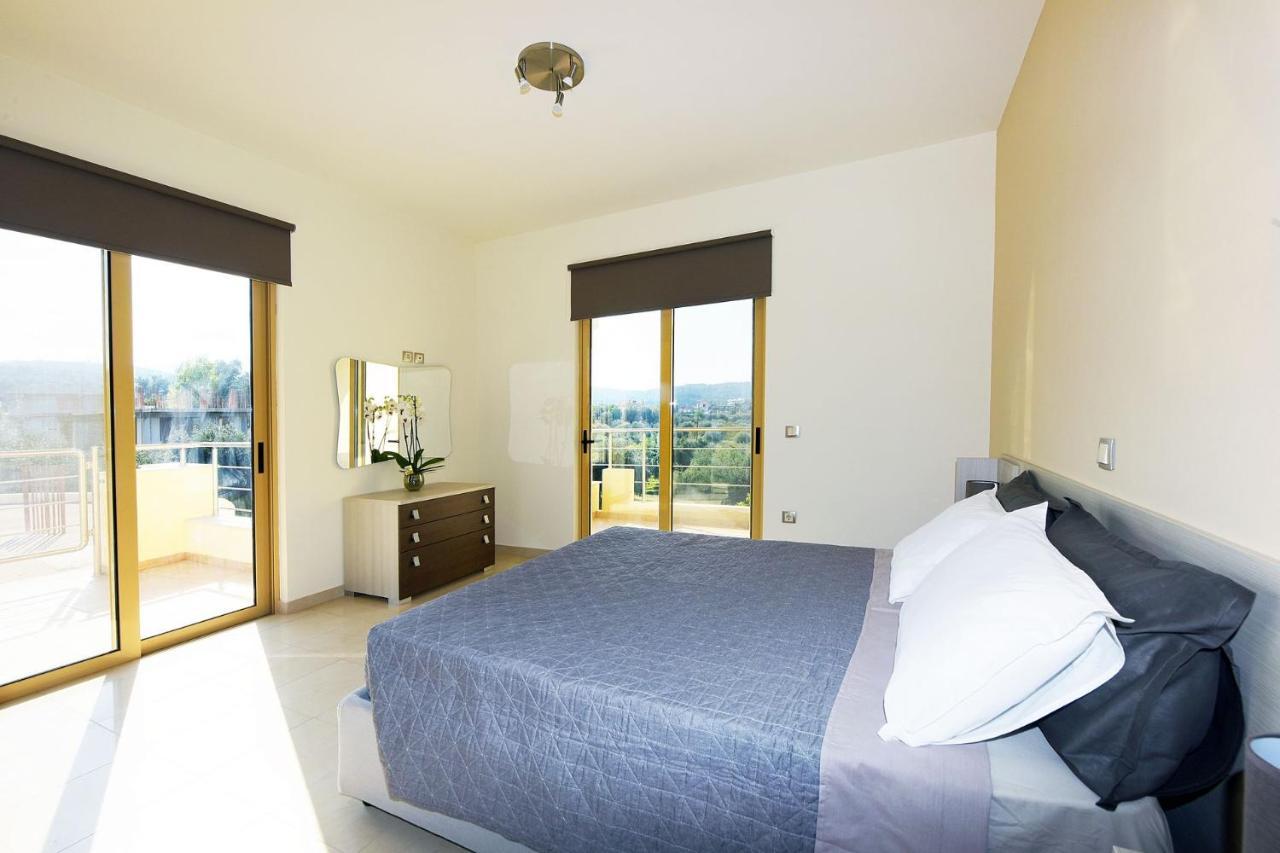 Stelia Luxury Apartments Kalavárda エクステリア 写真