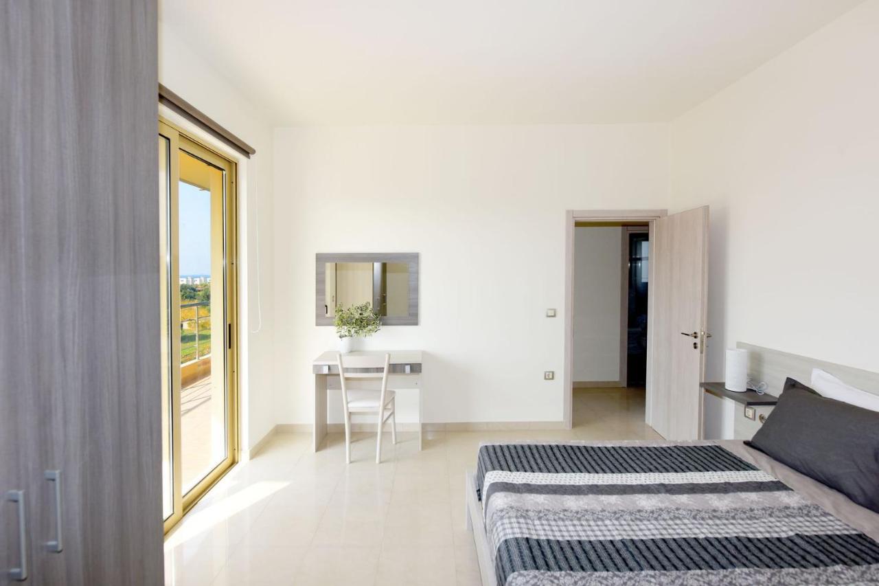 Stelia Luxury Apartments Kalavárda エクステリア 写真