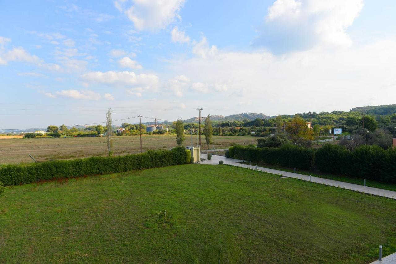 Stelia Luxury Apartments Kalavárda エクステリア 写真
